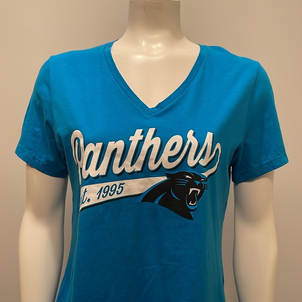 Carolina Panthers NFL Team Apparel Women’s V Neck T Shirt with Lateral Script L - Picture 2 of 10